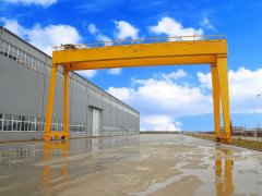 <b>如何选择适合工地需求的龙门吊型号</b>