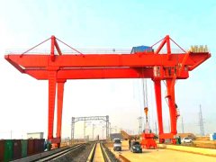 <b>河北衡水u型龙门吊的起升高度受限问题该如何解决</b>